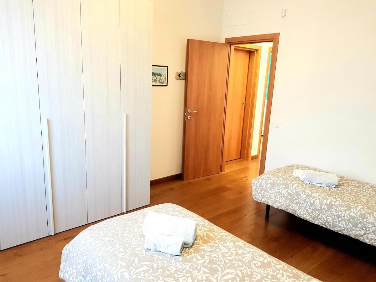 Il Mughetto - Appartamento con Terrazza Privata San Quirico dʼOrcia Esterno foto